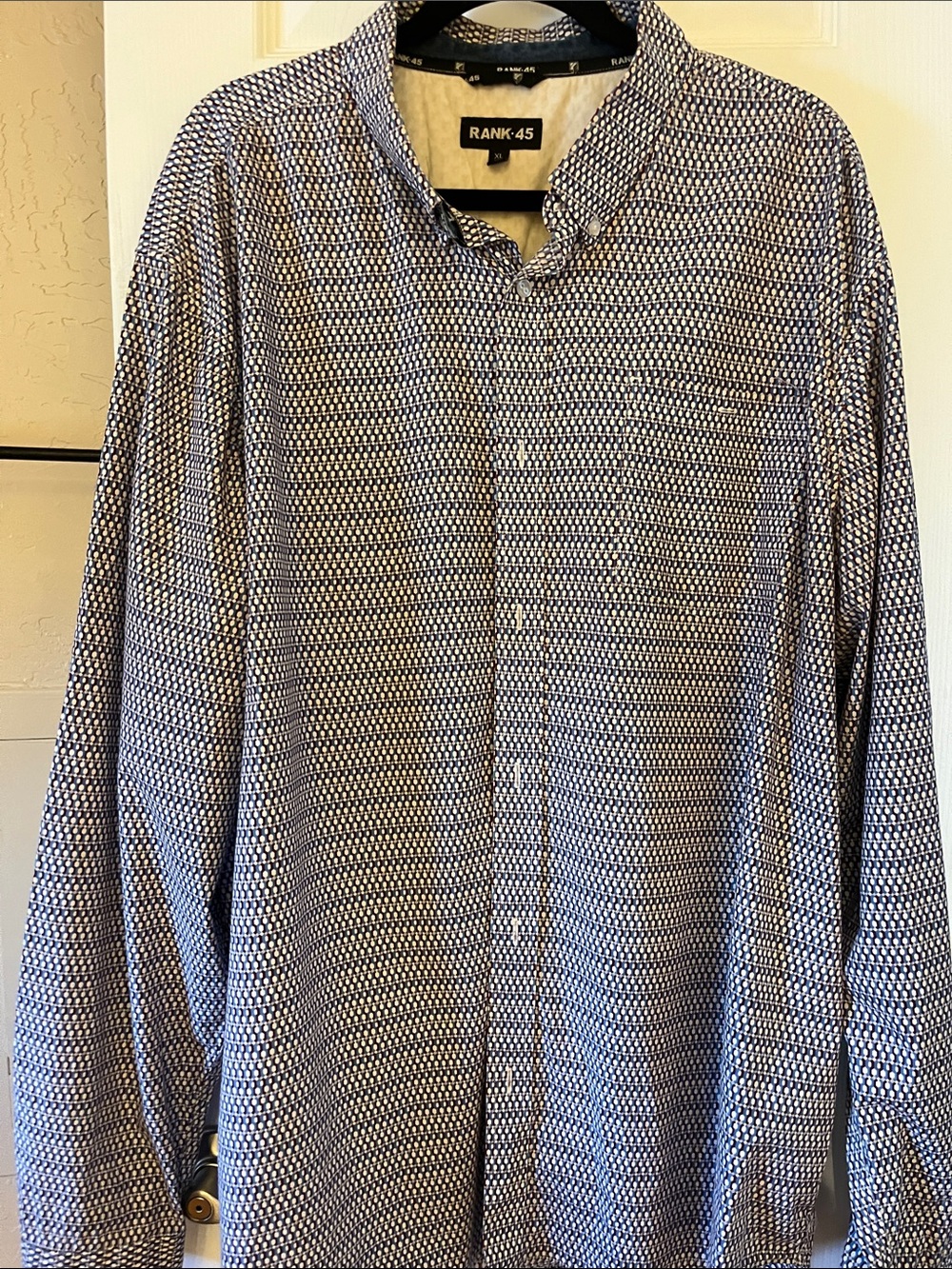 RANK - 45  Western Men’s Blue Long Sleeve Patterned Button-Down Shirt
Size XL